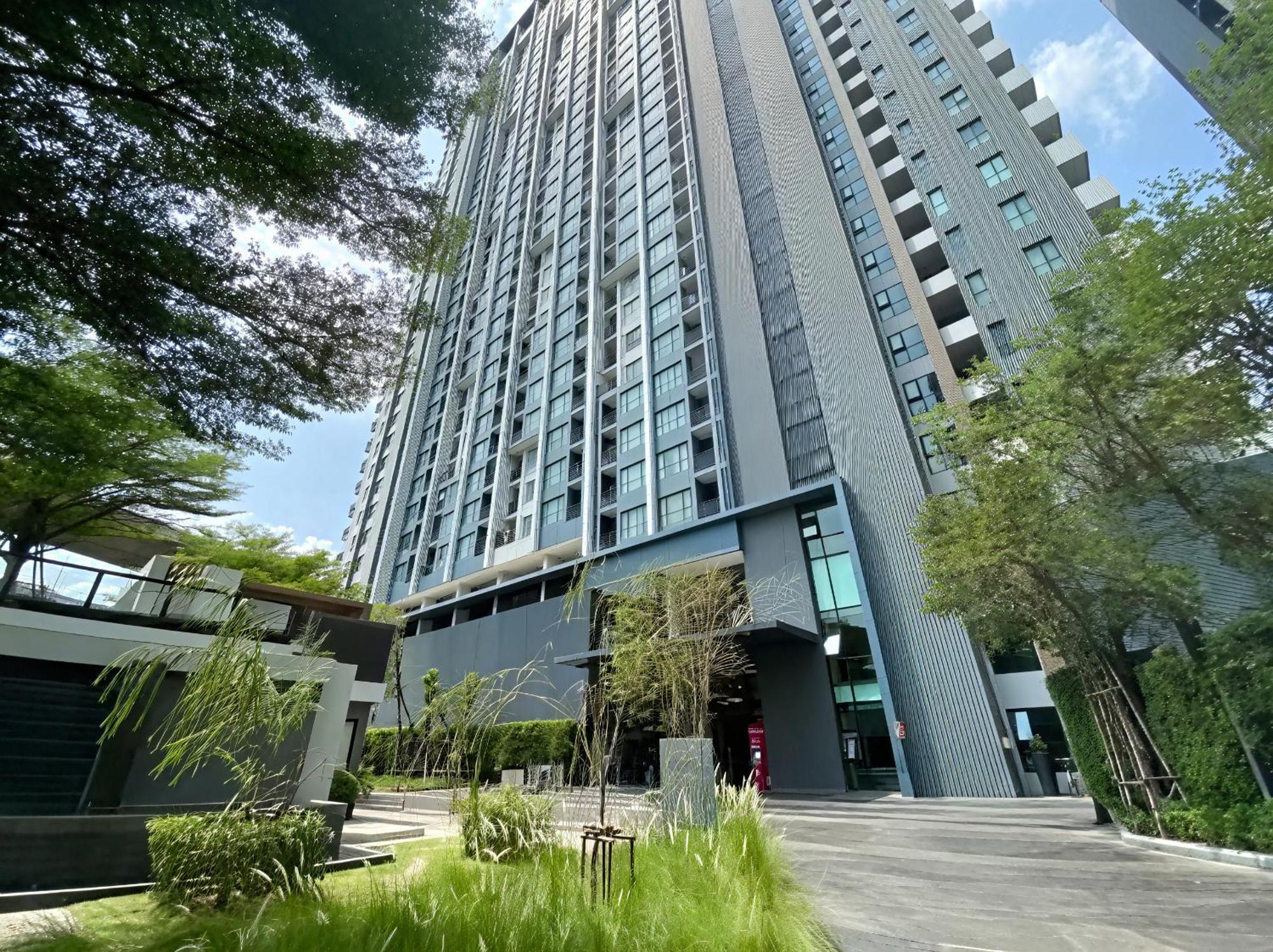 Apartment The Base - Rama 9 By Sumaq *